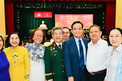 Giữ gìn, phát huy giá trị truyền thống các thế hệ đi trước dày công vun đắp