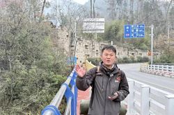 Chàng trai đi bộ gần 1.400km về quê ăn Tết, giảm hơn 13kg