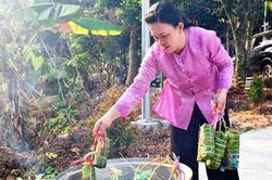 Khói Tết