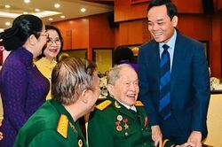 Bí thư Thành ủy TP.HCM Trần Lưu Quang chủ trì buổi họp mặt 'Mừng Đảng - Mừng xuân' Bính Ngọ 2026