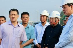 Thứ trưởng Bùi Xuân Dũng: Tìm phương án tối ưu để sớm thông xe cao tốc Biên Hòa - Vũng Tàu