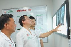 Không lấy '6 phút chụp X-quang, 30 phút siêu âm tim' làm lý do từ chối BHYT