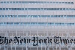 Cách New York Times dùng AI để phân tích dư luận về hồ sơ Epstein