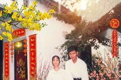 Tết Bính Ngọ, nhiều gia đình chọn 'làm mới' ký ức cũ bằng công nghệ