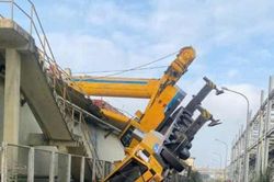 Xảy ra sự cố khi cẩu hàng tại khu xử lý nước thải Công ty Formosa Hà Tĩnh