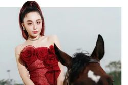 Thời trang năm Ngọ với ngựa