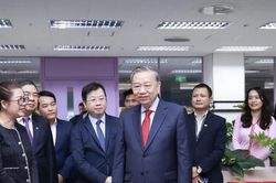 Tổng Bí thư Tô Lâm thăm, chúc Tết cán bộ, phóng viên Đài Truyền hình Việt Nam