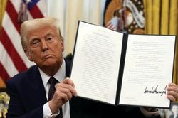 Tổng thống Mỹ Donald Trump và bài toán quyền lực trong năm 2026