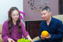 NSND Công Lý và vợ trang hoàng căn hộ 80 m2 đón Tết Bính Ngọ tại Hà Nội