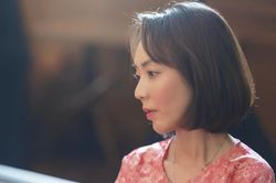 Thu Trang 'trở lại mặt đất'