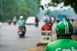 Giấu bằng đại học đi chạy xe ôm công nghệ: lựa chọn dũng cảm đáng tôn trọng