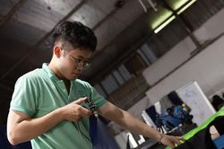 Khi nào một giờ làm việc ở Việt Nam có thể mua được một bát phở?