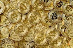 Bộ trưởng Tài chính Hoa Kỳ dự đoán về tiền điện tử khi giá Bitcoin đột ngột tăng bật trở lại