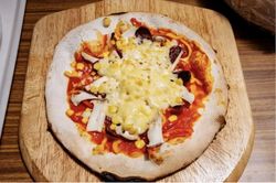 Chuyện hi hữu tại Nhật Bản: 6 học sinh nhập viện sau khi ăn pizza