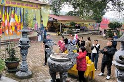 Đi lễ đầu năm - nét đẹp văn hóa của người Việt