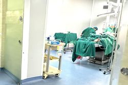 Nghi án em rể ném vật liệu nổ vào nhà anh vợ: Sức khỏe các nạn nhân giờ ra sao?