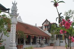 Cận cảnh Bảo vật Bàn thờ Phật bằng đá chùa Đại Bi