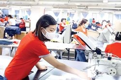 Muốn vào Top 30 kinh tế thế giới, Việt Nam không thể né bài toán năng suất