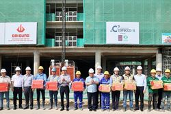 Phó Thủ tướng Nguyễn Chí Dũng thăm, chúc Tết tại công trình phục vụ APEC 2027