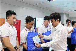 'Ăn Tết gọn, vào việc ngay' để hoàn thành kế hoạch năm Bính Ngọ