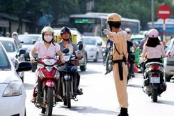 Phát hiện, xử lý hơn 76.000 vi phạm giao thông trong 9 ngày Tết