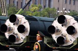 Washington cáo buộc Bắc Kinh mở rộng kho vũ khí hạt nhân và phản ứng của Trung Quốc