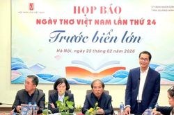 Ngày thơ Việt Nam năm 2026 - thơ ca đứng trước biển lớn