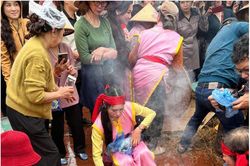 Lễ hội thổi cơm thi làng Thị Cấm là 'sợi dây' gắn kết cộng đồng