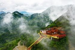 Khai hội Xuân Ngọa Vân 2026: Hành hương về chốn Tổ Thiền phái Trúc Lâm