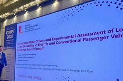 PGS TS Đàm Hoàng Phúc: 'Khoảng cách về độ bền xe điện so với xe xăng sẽ ngày càng mở rộng hơn'
