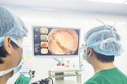 Bệnh viện 22-12: Tăng cường kỹ thuật ít xâm lấn trong điều trị