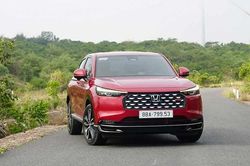 Honda Việt Nam giảm giá bán HR-V e:HEV RS tới 34 triệu đồng