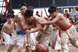 Mùa lễ hội 2026: 'Đến hẹn lại lo'?
