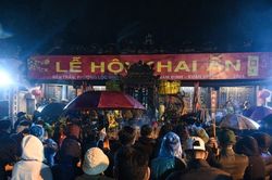 Ninh Bình: Khai ấn Đền Trần lúc 23h15 ngày 14 tháng Giêng, phát ấn vào 5h ngày rằm
