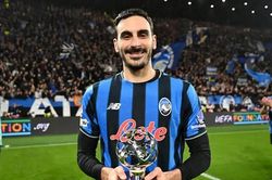 'Người thừa' Chelsea Davide Zappacosta rực sáng giúp Atalanta ngược dòng loại Dortmund