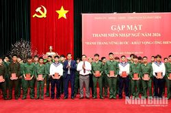 Các địa phương tổ chức 'Ngày hội tòng quân', động viên thanh niên lên đường nhập ngũ