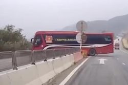Quay đầu trên cao tốc, tài xế xe khách bị phạt 35 triệu đồng từ phản ánh của người dân