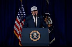 Ông Trump cảnh báo Iran: Tốt nhất là đừng nên trả đũa