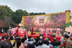 Sôi động Ngày thơ Hà Nội 2026 'Vươn mình ra biển lớn'