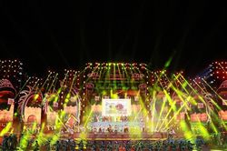 Rực sáng di sản Triều Trần trong đêm khai mạc Lễ hội Đền Trần 2026