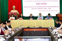 Trưởng ban Tuyên giáo và Dân vận Trung ương tiếp xúc cử tri tại Tuyên Quang