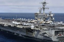 Vì sao tàu sân bay USS Abraham Lincoln khó bị đánh bại?
