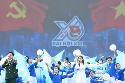 Hòa Minzy hát ca khúc chính thức về Đại hội Đoàn lần thứ XIII