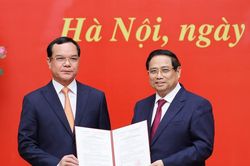 Trao quyết định điều động, bổ nhiệm ông Nguyễn Đình Khang giữ chức Thứ trưởng thường trực Bộ Dân tộc và Tôn giáo