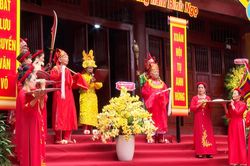 Về đình Vồng xem Tế ngựa, chiêm ngưỡng vật thờ độc đáo ngày rằm tháng Giêng