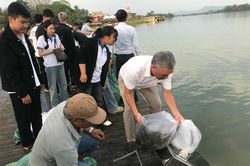 Tái tạo nguồn lợi thủy sản trên sông Hương