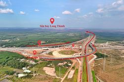 Sân bay Long Thành dự kiến khai thác 6/2026: Hạ tầng có kết nối đồng bộ?