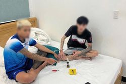 'Con nghiện' vào khách sạn… lên tiên