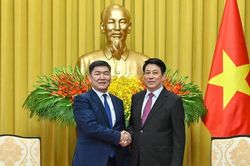 Chủ tịch nước Lương Cường tiếp Chánh án Tòa án tối cao Mông Cổ Ganzorig Damdin