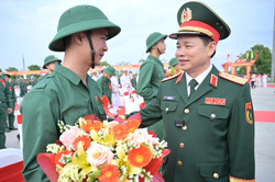 Thượng tướng Đỗ Xuân Tụng dự Lễ giao, nhận quân tại Đồng Tháp